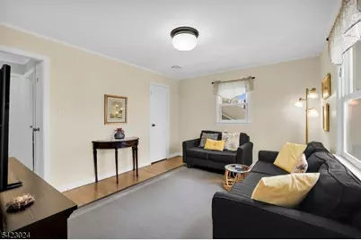 77 S Mountain Ave, Cedar Grove, NJ 07009 - Photo 18