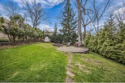 77 S Mountain Ave, Cedar Grove, NJ 07009 - Photo 34