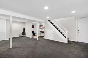 77 S Mountain Ave, Cedar Grove Twp., NJ 07009 - Photo 28