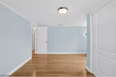 77 S Mountain Ave, Cedar Grove, NJ 07009 - Photo 24