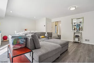 165-110 Essex Ave, Metuchen, NJ 08840 - Photo 4