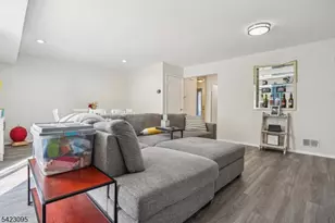 165-110 Essex Ave, Metuchen, NJ 08840 - Photo 4