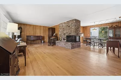 46 Shawnee Trl, Sparta Township, NJ 07871 - Photo 6