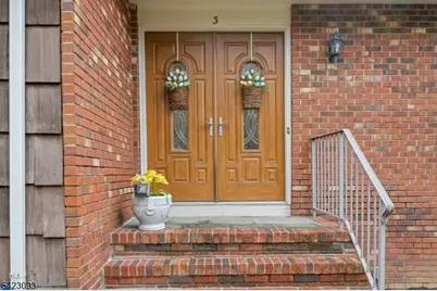 3 Pilgrim Dr, Roxbury Township, NJ 07876 - Photo 2