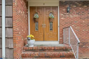 3 Pilgrim Dr, Roxbury Township, NJ 07876 - Photo 2