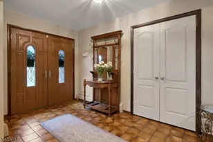 3 Pilgrim Dr, Roxbury Township, NJ 07876 - Photo 4