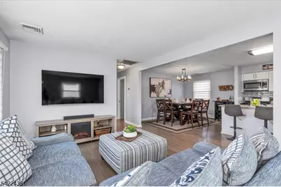 707 Kingston Ave, Kenilworth, NJ 07033 - Photo 2