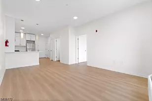 321 E 3rd St, Plainfield, NJ 07060 - Photo 12