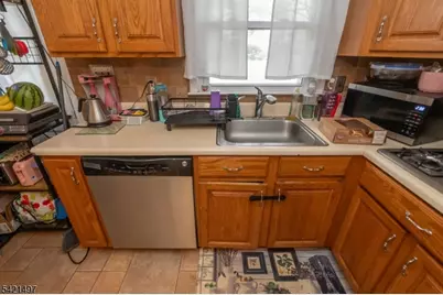 1033 Grove #A-B, North Brunswick Township, NJ 08902 - Photo 32