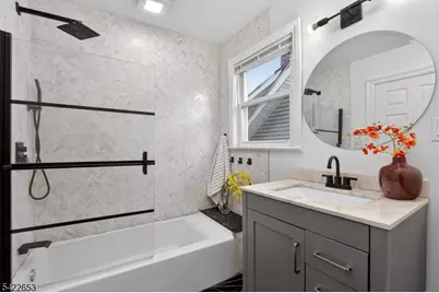 131 Headley Ter, Irvington, NJ 07111 - Photo 38