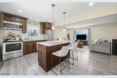 35 Zinnia Dr, Vernon Twp., NJ 07418 - Photo 10