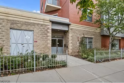 172 Culver Ave #206, Jersey City, NJ 07305 - Photo 2