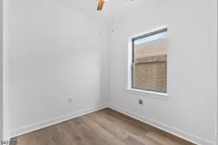 172 Culver Ave, Jersey City, NJ 07305 - Photo 12