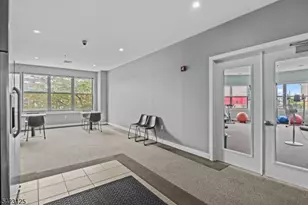 172 Culver Ave, Jersey City, NJ 07305 - Photo 24