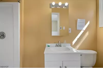 106 W Cherry St #2, Rahway, NJ 07065 - Photo 6