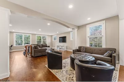 420 Mountainview Ter, Dunellen, NJ 08812 - Photo 16