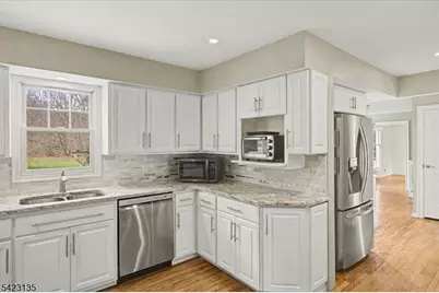 442 Buckhorn Dr, White Township, NJ 07823 - Photo 8