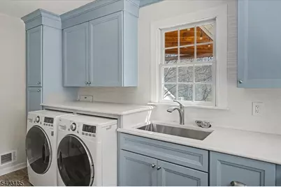 442 Buckhorn Dr, White Township, NJ 07823 - Photo 12