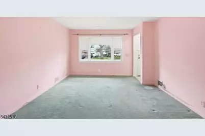 25 Hillside Ter, Livingston, NJ 07039 - Photo 2