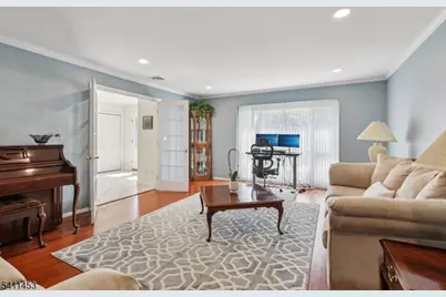 24 Manor Ln, Parsippany, NJ 07950 - Photo 4