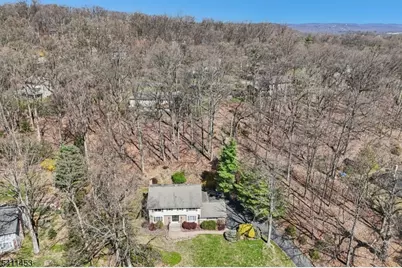 24 Manor Ln, Parsippany, NJ 07950 - Photo 32