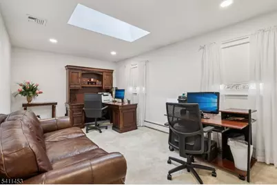 24 Manor Ln, Parsippany, NJ 07950 - Photo 20