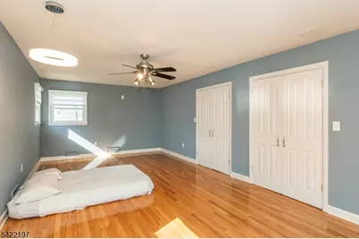 27 Viewpoint Rd, Wayne, NJ 07470 - Photo 18