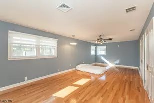 27 Viewpoint Rd, Wayne, NJ 07470 - Photo 16