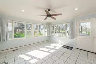 27 Viewpoint Rd, Wayne, NJ 07470 - Photo 8