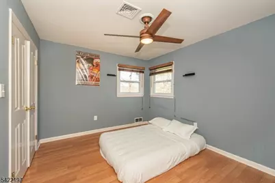 27 Viewpoint Rd, Wayne, NJ 07470 - Photo 20