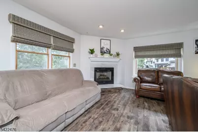 675 Raritan Rd #24, Clark Township, NJ 07066 - Photo 14