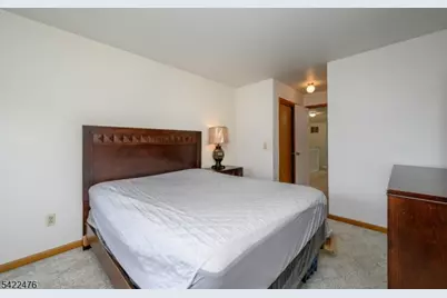 675 Raritan Rd #24, Clark Township, NJ 07066 - Photo 22