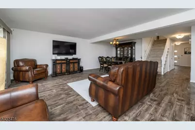 675 Raritan Rd #24, Clark Township, NJ 07066 - Photo 12