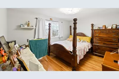 154 Orchard St, Elmwood Park, NJ 07407 - Photo 12