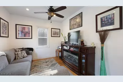 131 Charles Rd, Warren Township, NJ 07059 - Photo 6