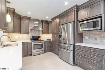 26 Crest Dr, Berkeley Heights Township, NJ 07974 - Photo 12