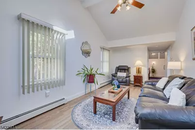 16 Skytop Rd, Lebanon Township, NJ 07853 - Photo 10