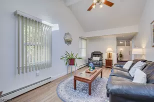 16 Sky Top Rd, Lebanon Township, NJ 07853 - Photo 10