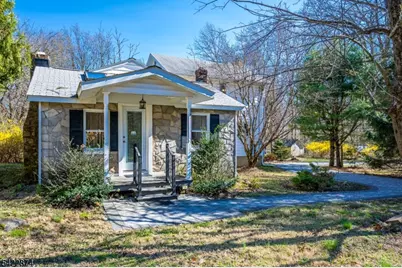 16 Skytop Rd, Lebanon Township, NJ 07853 - Photo 1