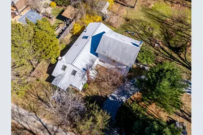 16 Skytop Rd, Lebanon Township, NJ 07853 - Photo 8