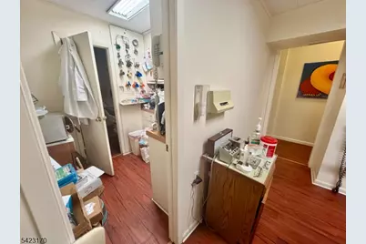 530 Bloomfield Ave, Verona, NJ 07044 - Photo 10