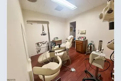 530 Bloomfield Ave, Verona, NJ 07044 - Photo 8