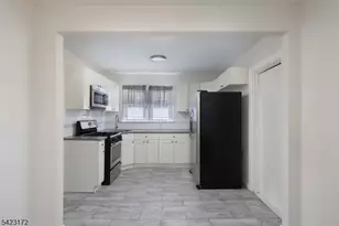 337 White St, Roselle, NJ 07203 - Photo 8