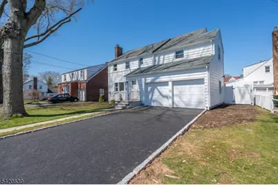 1905 Oakwood Pkwy, Union Township, NJ 07083 - Photo 2