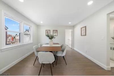 1905 Oakwood Pkwy, Union Township, NJ 07083 - Photo 6