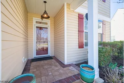 10 Ginkgo Ct, Franklin Township, NJ 08873 - Photo 2