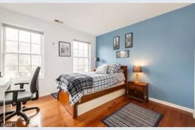 168 Levinberg Ln, Wayne Twp., NJ 07470 - Photo 18