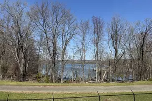 168 Levinberg Ln, Wayne, NJ 07470 - Photo 2