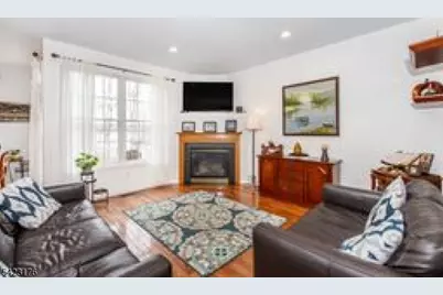 168 Levinberg Ln, Wayne Twp., NJ 07470 - Photo 14