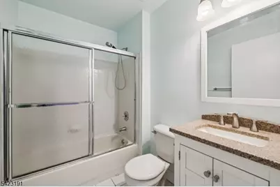 18 Woodhill St, Franklin Township, NJ 08873 - Photo 16
